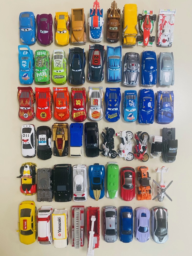 注目ショップ ブランドのギフト トミカ 状態の良いシリーズ ミニカー Guiacieneguilla Com